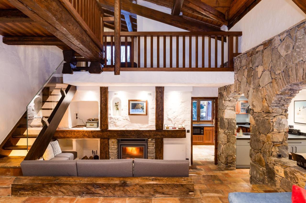 Chalet Les Praz - 280Sqm - Sauna Cinema Fitness - 5 Bedrooms In Heart Of Les Praz - By Cozee Rentals Шамоні Екстер'єр фото